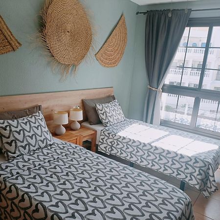 Greatly Located Apartment With Heated Pool, Los Cristianos Los Cristianos  Zewnętrze zdjęcie