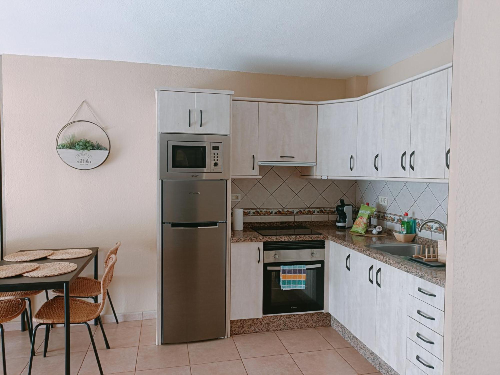 Greatly Located Apartment With Heated Pool, Los Cristianos Los Cristianos  Zewnętrze zdjęcie