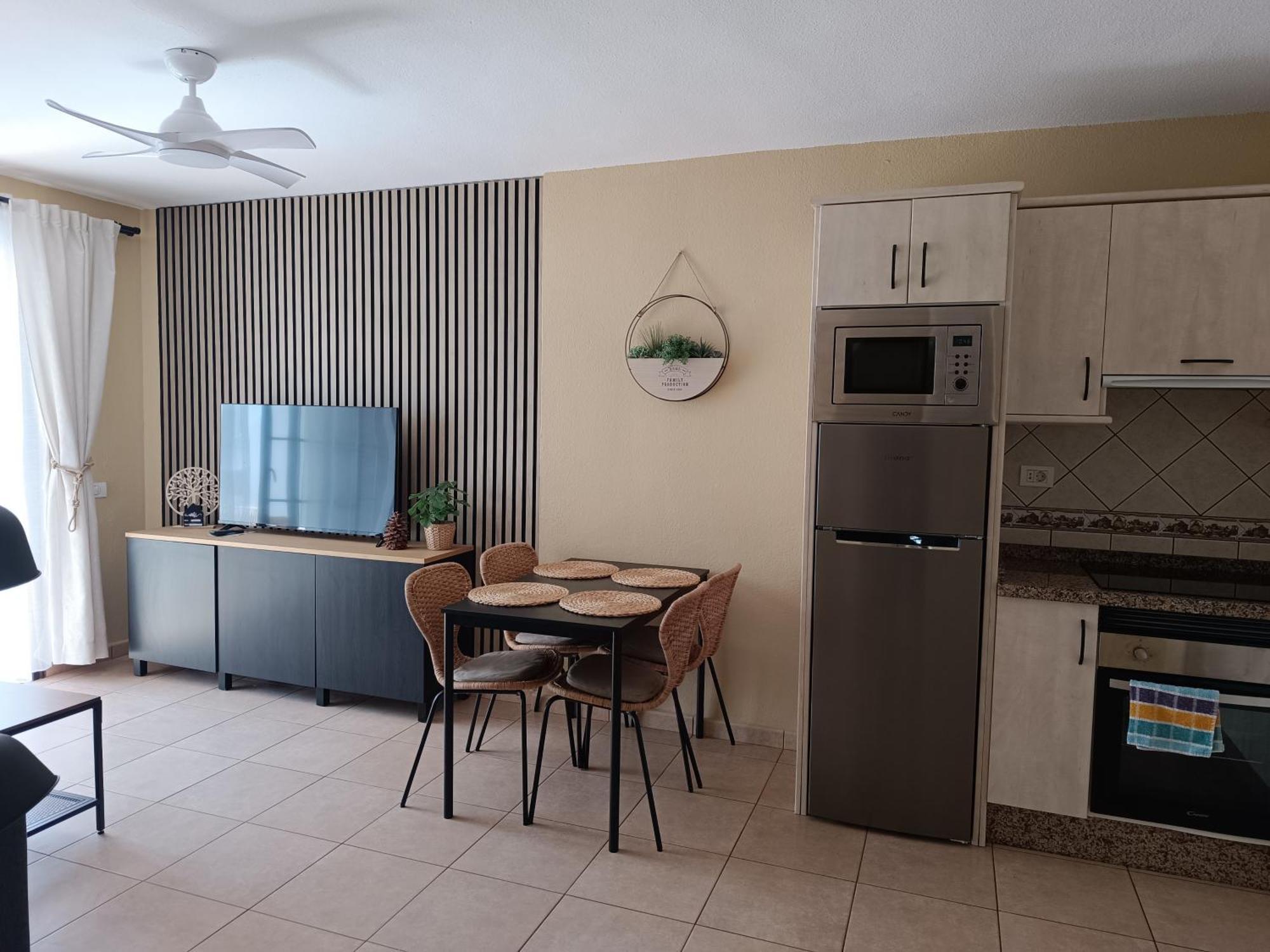 Greatly Located Apartment With Heated Pool, Los Cristianos Los Cristianos  Zewnętrze zdjęcie